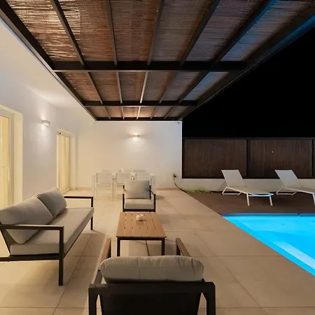 Geca Ideal With Private Pool